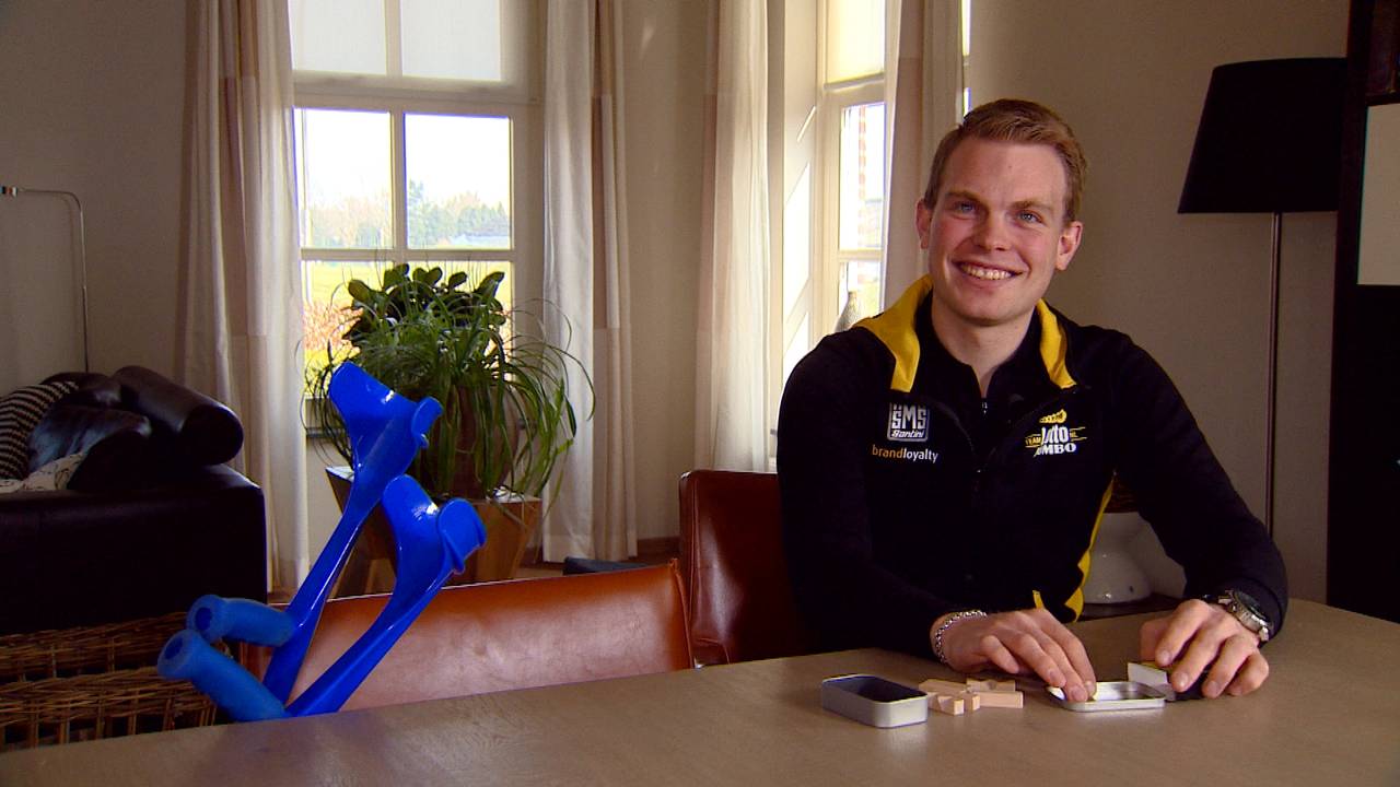 Wielrenner Marc Goos heeft alle tijd voor moeilijke puzzels: 'Heb toch niets te doen'