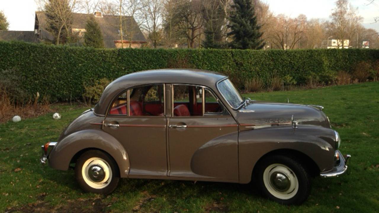 De Morris Minor ging verloren in de vlammen