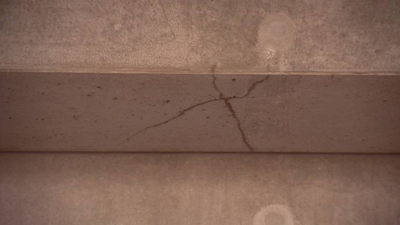 Scheuren in het NAC-stadion zorgen voor hoofdbrekens gemeente Breda