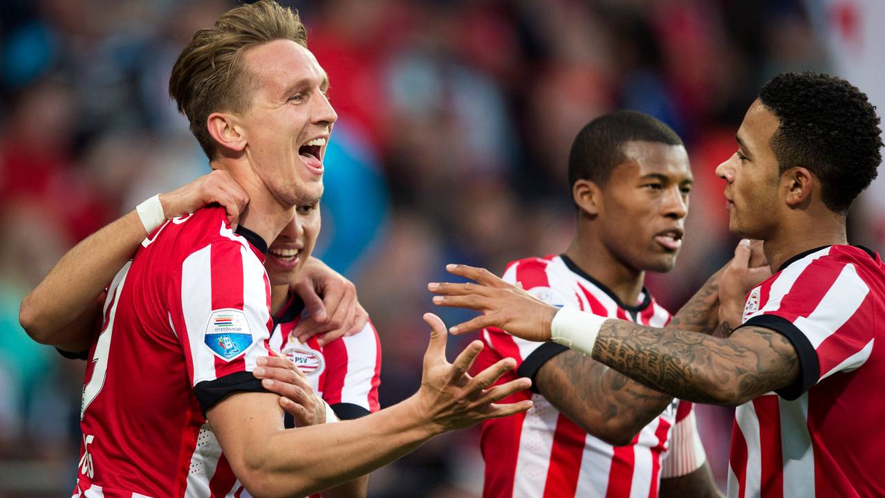 VfL Wolfsburg alert op PSV-spits Luuk de Jong - Omroep Brabant