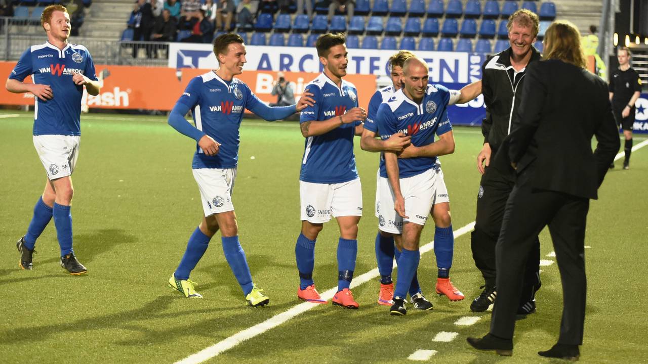 Anthony Lurling viert record (Foto: Henk van Esch)