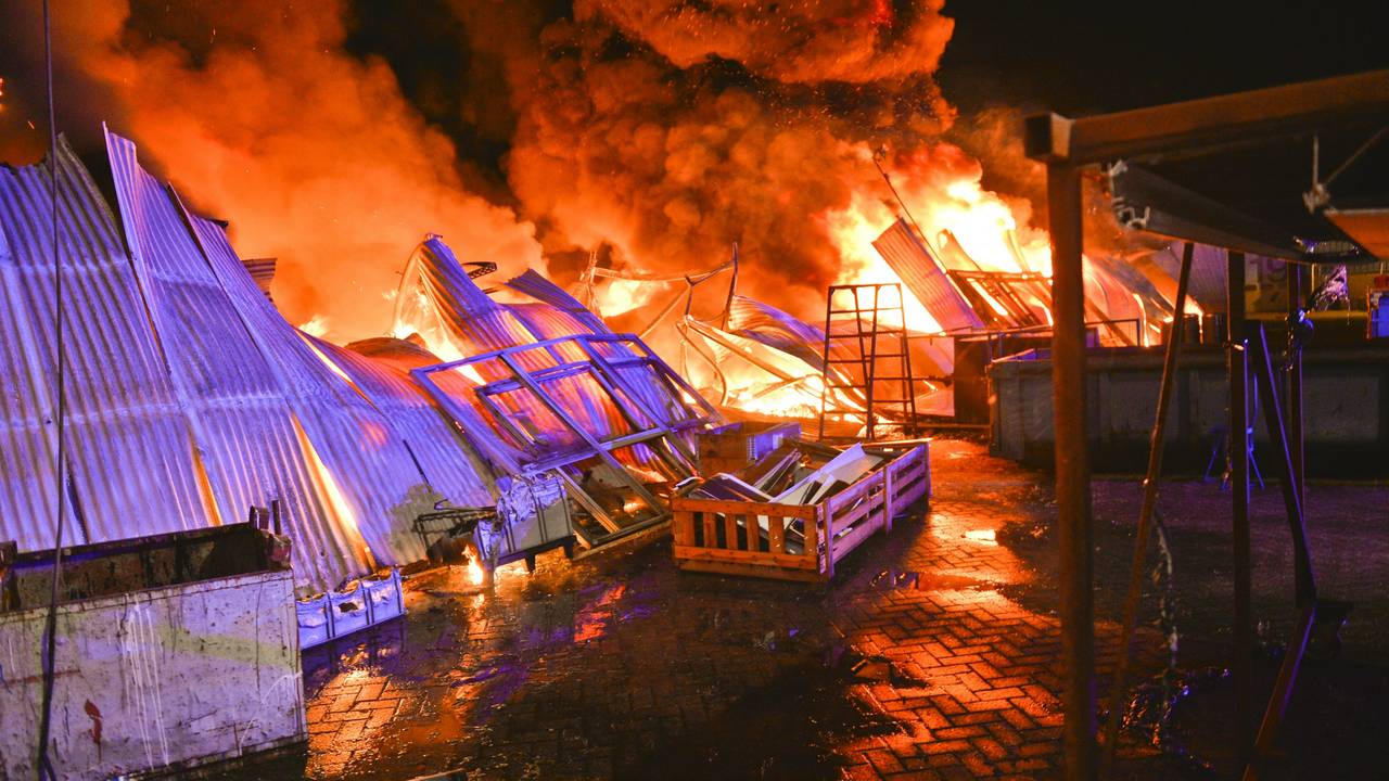 Miljoen schade na brand VDL bus en coach in Valkenswaard 