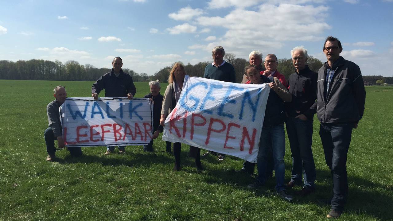 Veel inwoners zijn tegen de komst van de stal. (Foto: Erik Peeters)