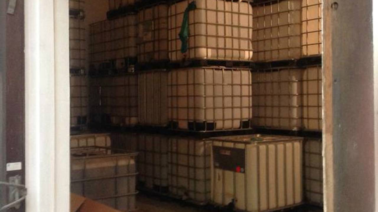 Grote politieactie tegen drugs in West-Brabant,invallen in Roosendaal, Oudenbosch en Sint Willebrord