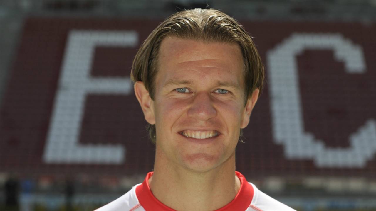 Alje Schut in shirt van FC Utrecht