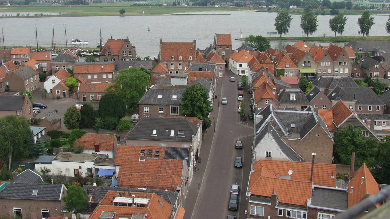 Woudrichem, Wijk en Aalburg en Werkendam gaan fuseren