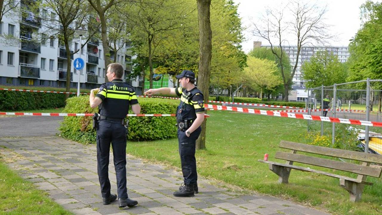 Een groot gebied werd afgezet (foto: Toby de Kort/De Kort Media)
