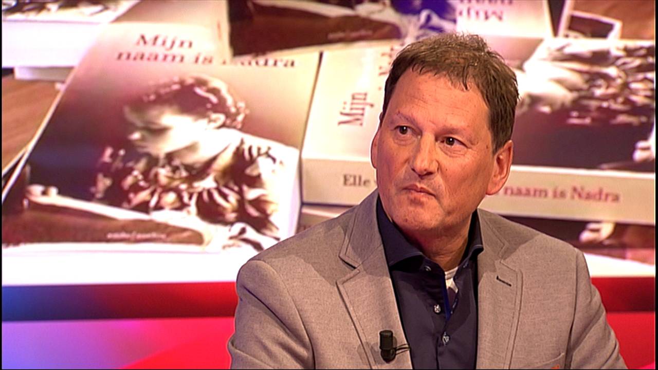 Frans Wolkenfelt aan tafel bij 'Onder Ons'