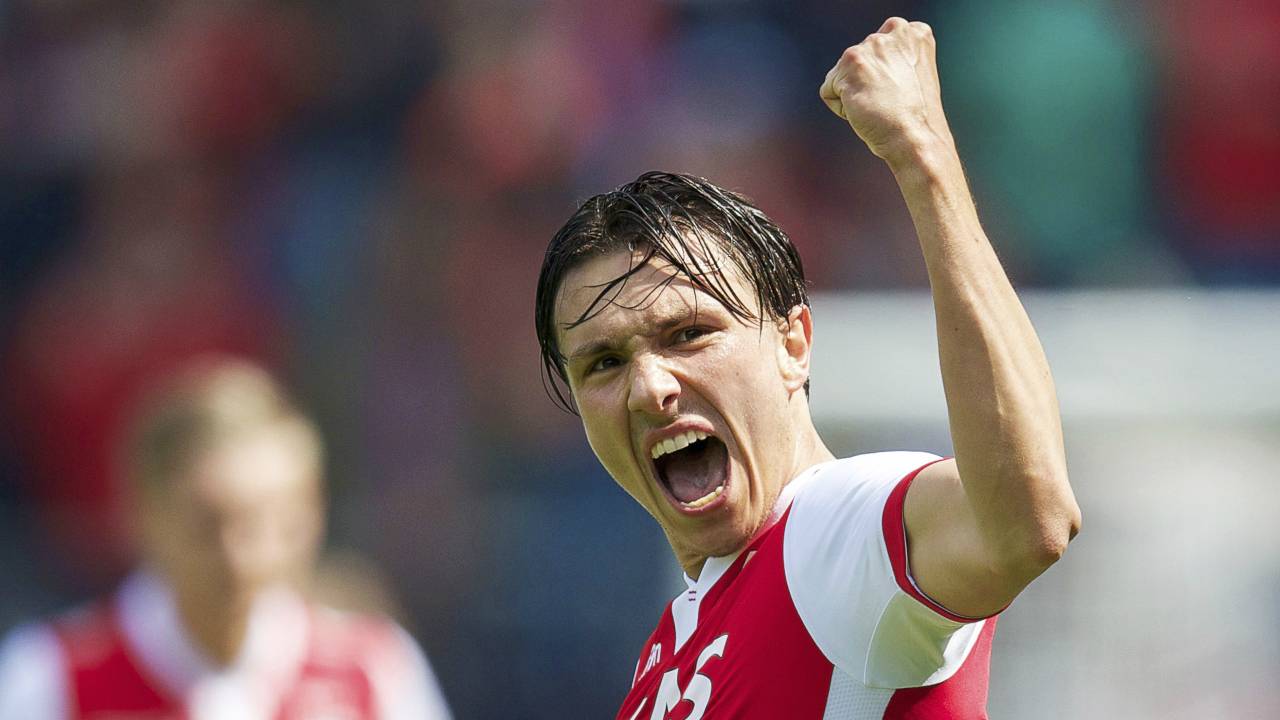 Dartelende Az Aanvaller Steven Berghuis Op Weg Naar Psv Omroep Brabant