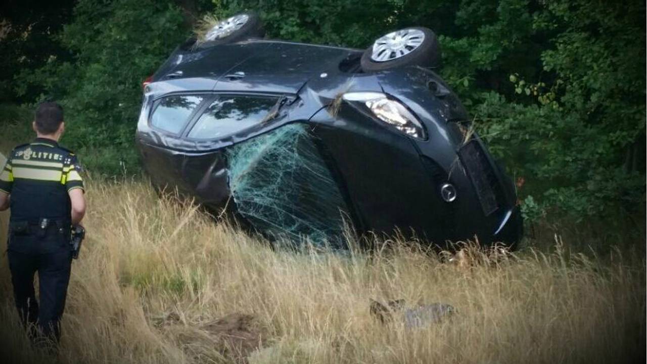 De bestuurder van de auto week uit voor een file (Foto: politie Cranendonck).