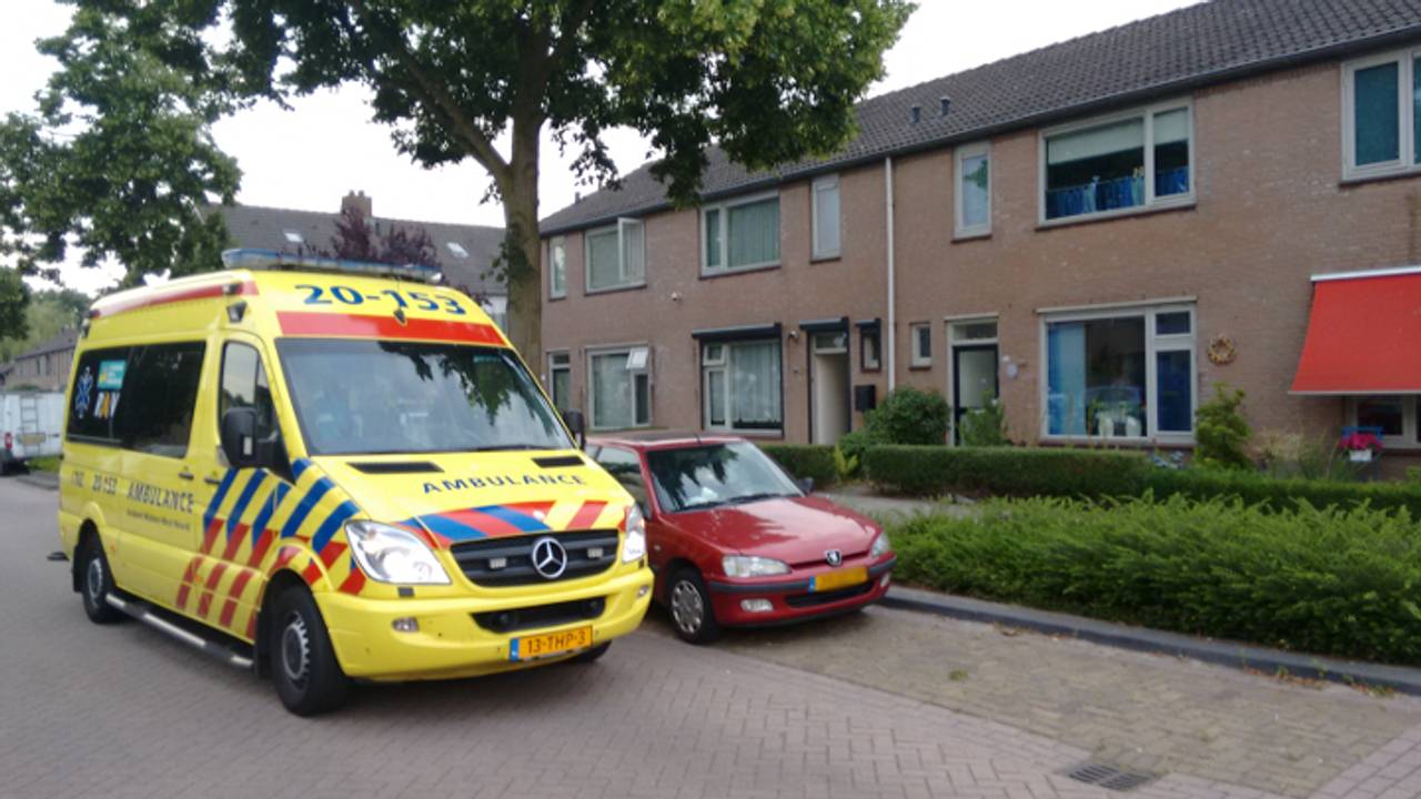 Ambulance ter plekke (foto: Marvin Doreleijers / FPMB)