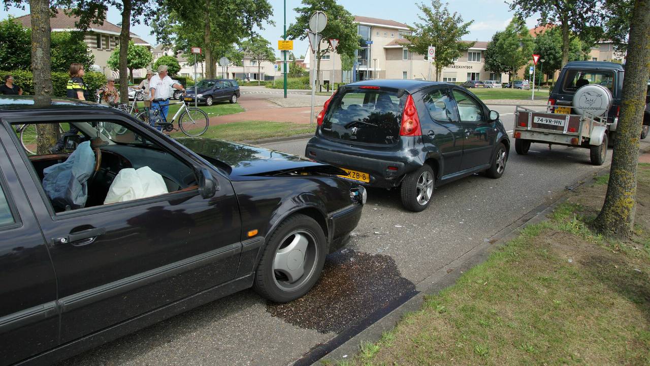 De voorganger van de Jeep ging opeens op de rem. (foto Martijn van Bijnen/FPM)