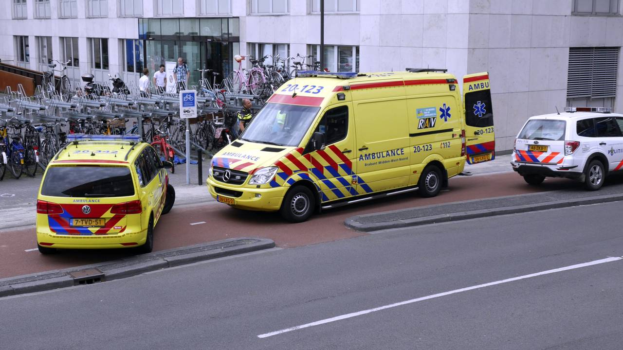 Er waren flink wat hulptroepen ingeschakeld in Breda. Foto Perry Roovers/SQ Vision