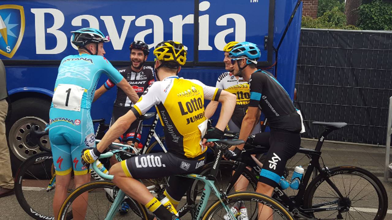 Gezelligheid in Maarheeze (foto: Ludo van Denderen)