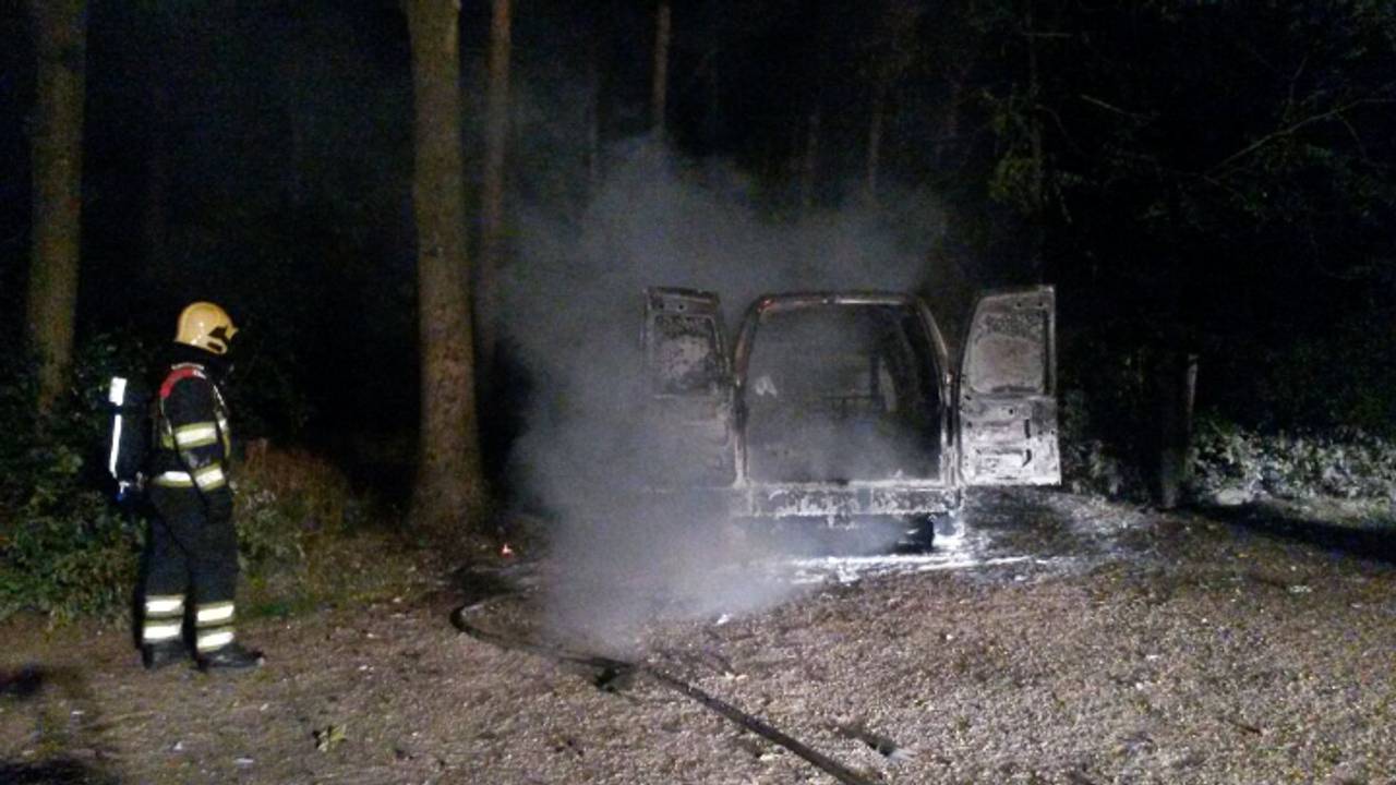 Autobrand in Knegsel (foto: Rico Vogels / SQ Vision)