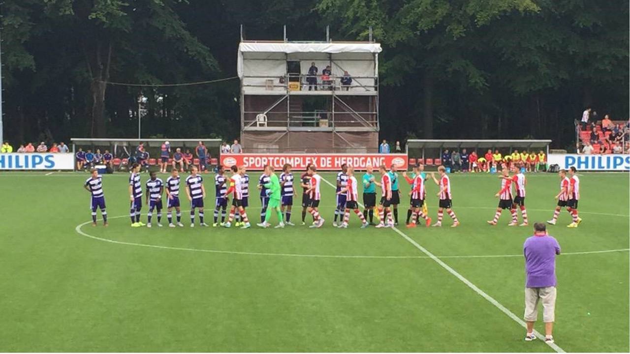 PSV plaatste zich via een gelijkspel tegen Anderlecht. (Foto: Paul Post).