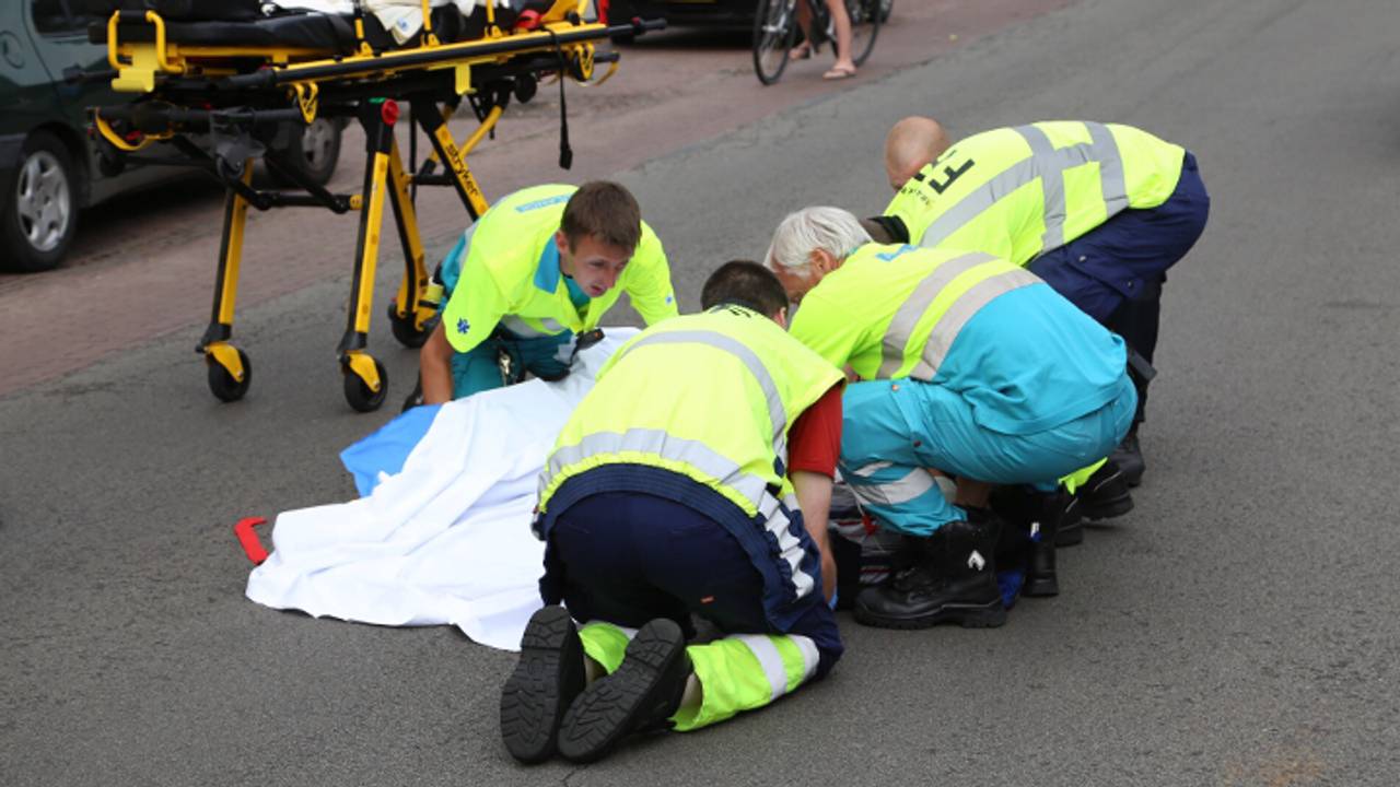 Man gewond (foto: Gabor Heeres / SQ Vision)