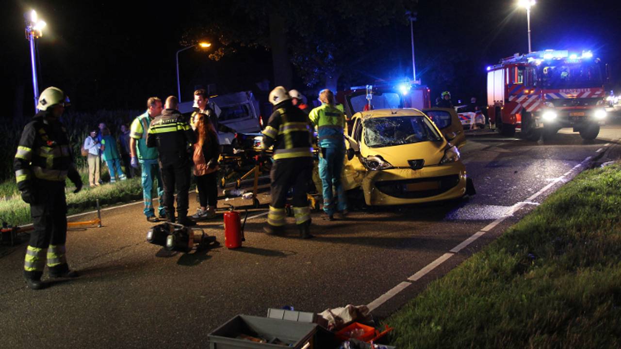 Auto flink beschadigd (foto: Martien van Dam / SQ Vision)