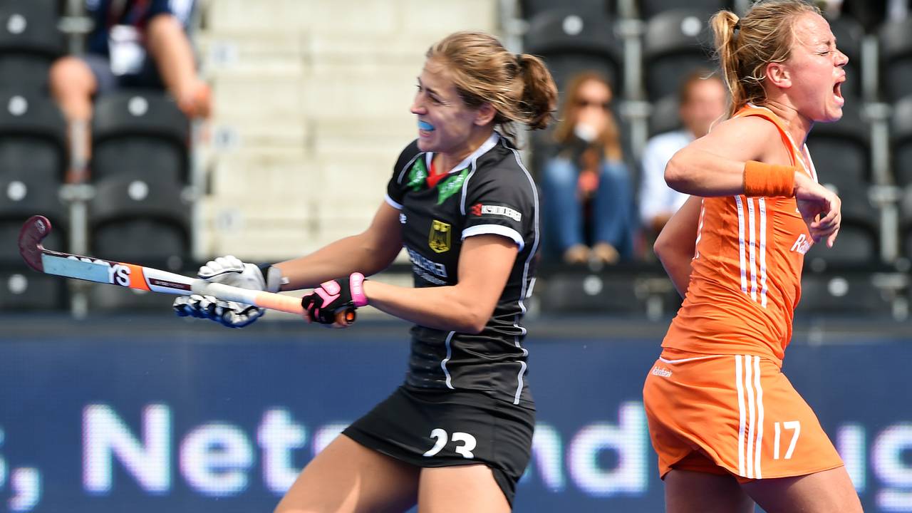Maartje Paumen schreeuwt het uit na de botsing (foto: VI Images)