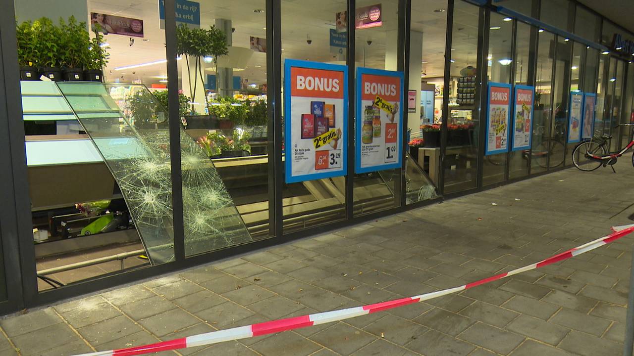 Ramkraak gepleegd bij Albert Heijn in Goirle, daders probeerden pinautomaat te stelen