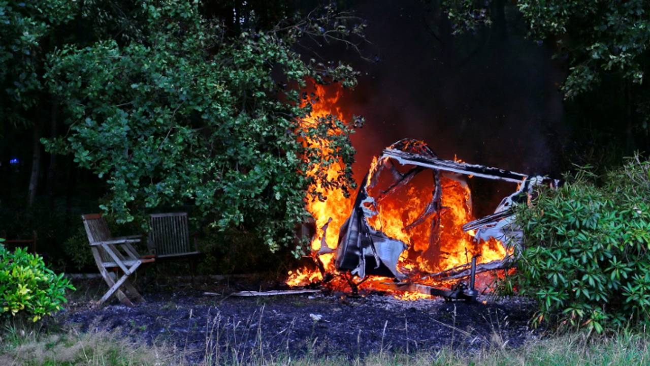 Caravan uitgebrand (foto: SQ Vision)