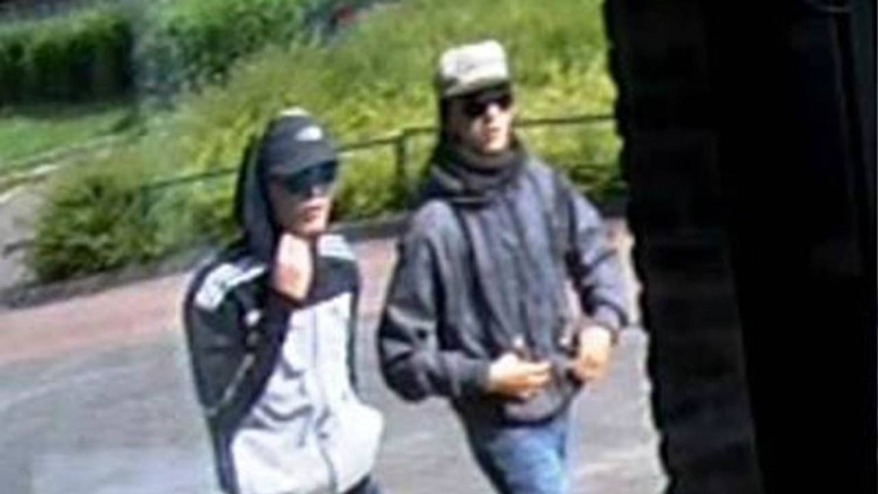 De verdachten van de overval op de Carpetright in Breda. (beeld: Bureau Brabant)