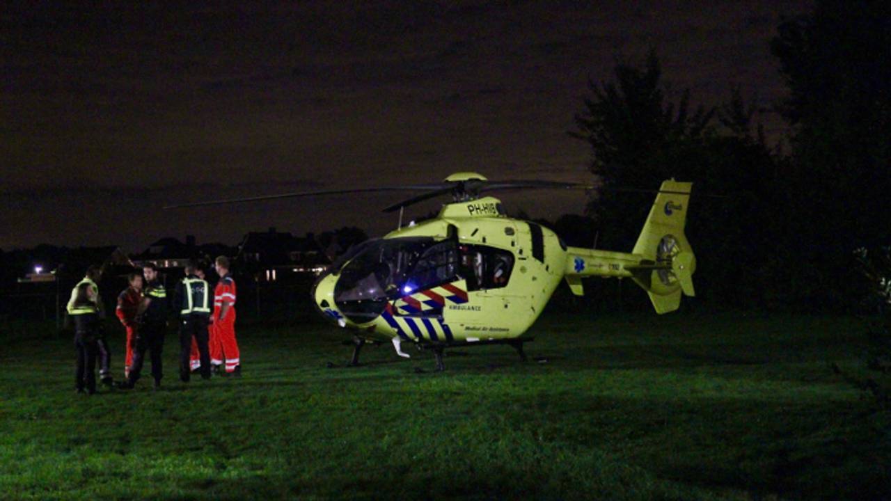Traumahelikopter komt niet meer van de grond. (foto: Martien van Dam / SQ Vision)