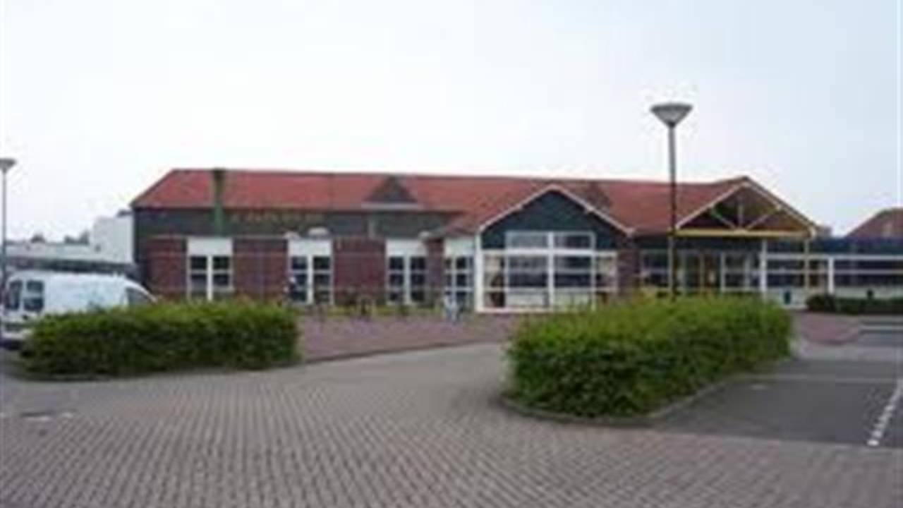 Noodopvang voor vluchtelingen in Aalburg.
