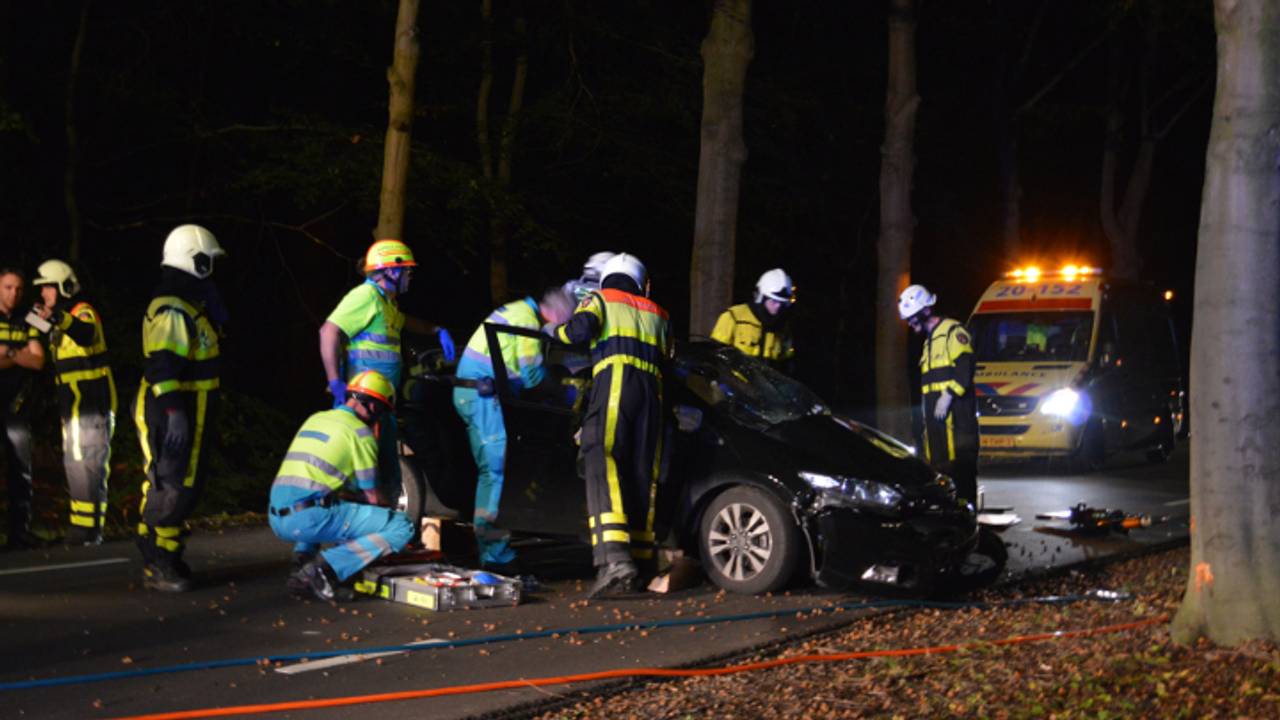 Bestuurder gewond (foto: Alexander Vingerhoeds / Obscura Foto)