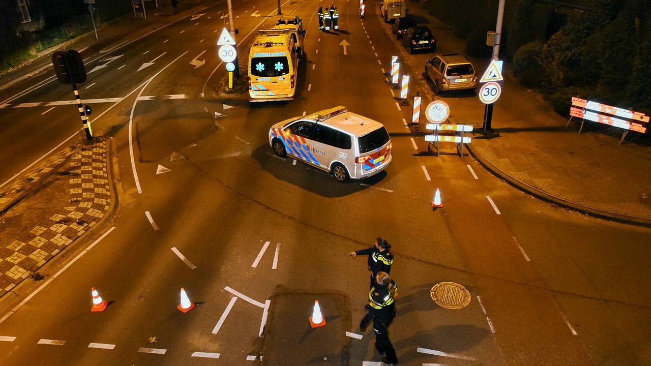 Arrestatieteam haalt verwarde man van dak aan Ringbaan Oost Tilburg