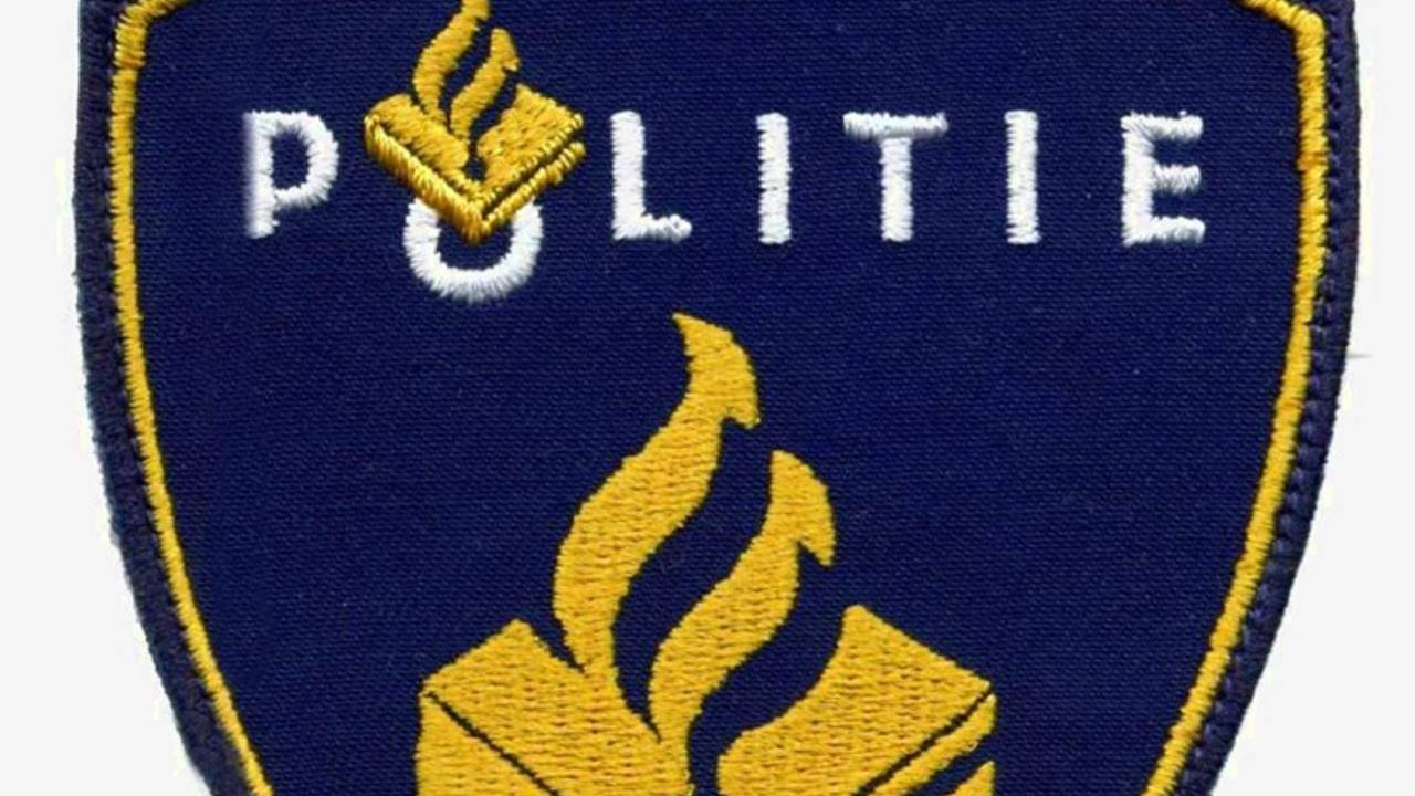 Een aangehouden man die het bureau niet wilde verlaten is opgesloten in de cel. Archieffoto