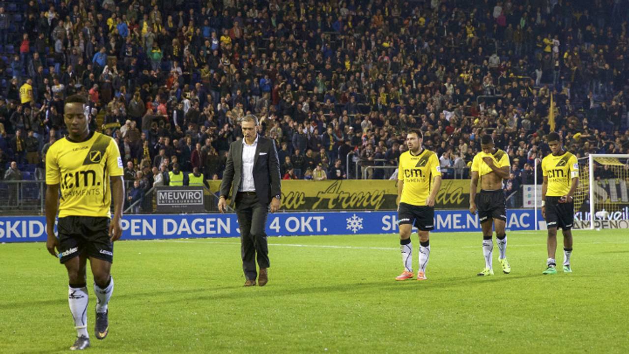 Teleurstelling bij spelers van NAC (foto: VI Images)     