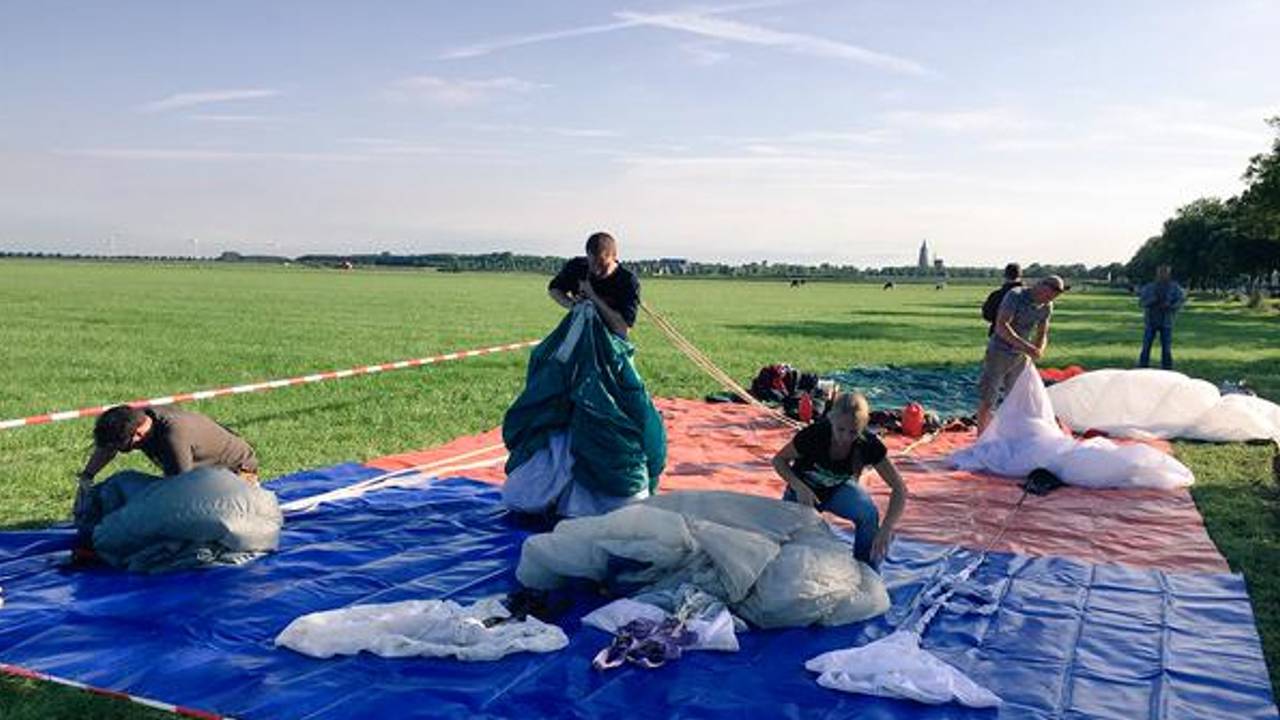 Trillende handjes en uitgelaten springers in Oud Gastel 