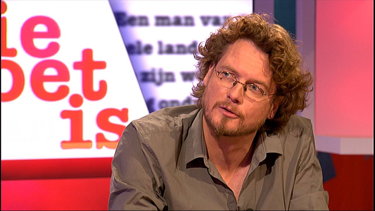 Anton Dautzenberg aan tafel bij Onder Ons.