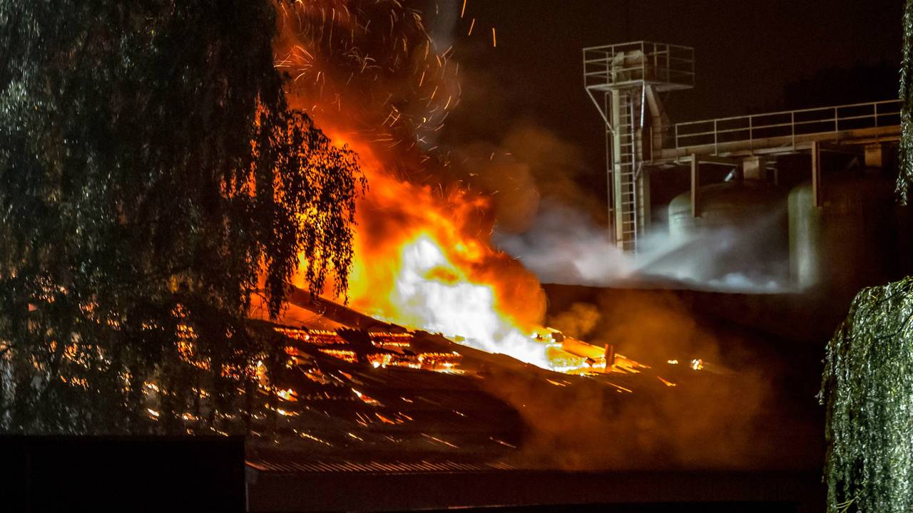 Brand in Someren (foto: Rob Engelaar / Infocus Media)