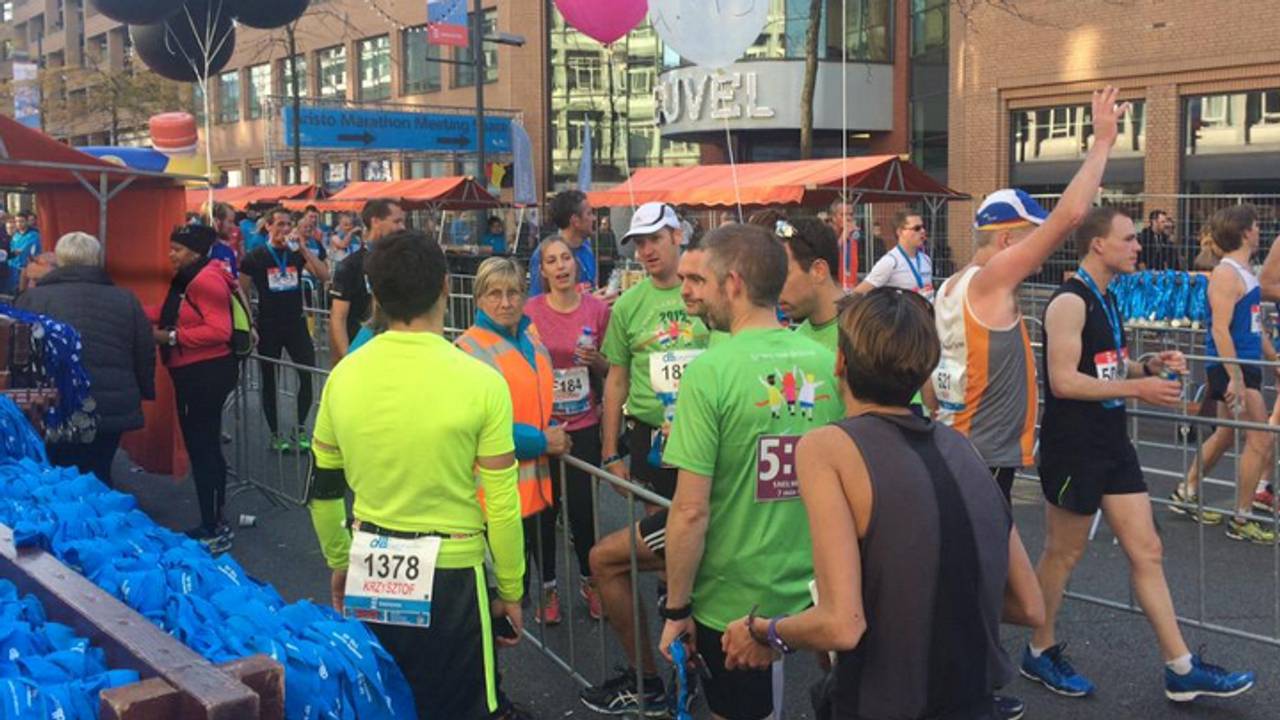 Boze lopers halen verhaal bij de finish (foto: Floyd Aanen)