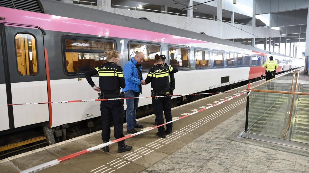 Ga naar slide 1