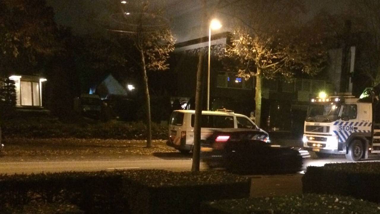 Dinsdagavond was de inval van de politie