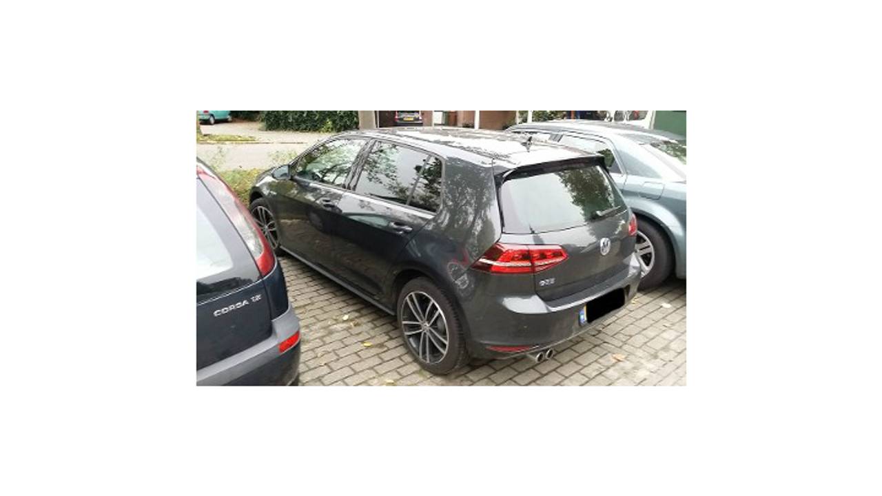 De auto werd gevonden aan de Louwersdonk in Breda.