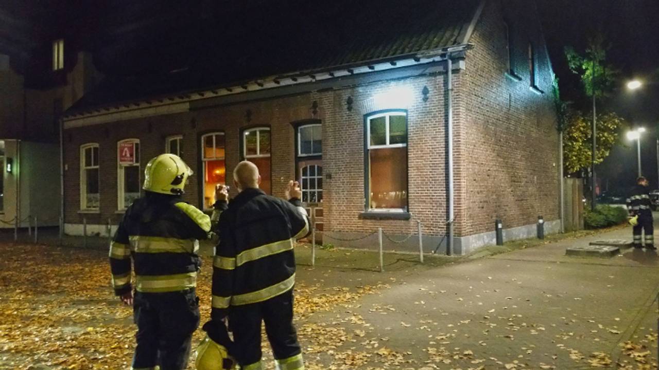 Instortingsgevaar bij monumentaal pand (foto: Jozef Bijnen / SQ Vision)