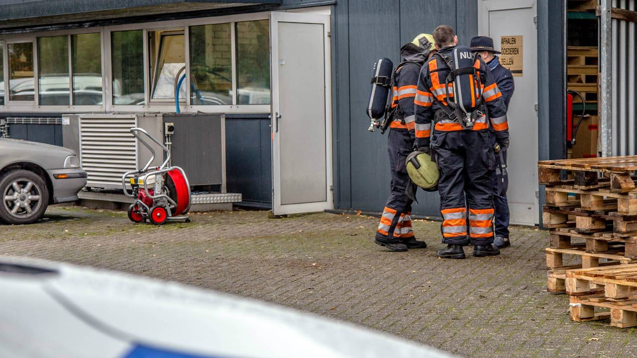 Hulpverlening na het bedrijfsongeval (foto: Rob Engelaar/Infocus Mediaproducties).