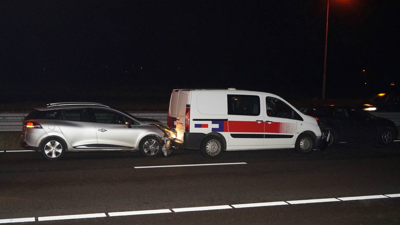 Ongeluk op A59. (Foto: Anja van Beek / FPMB)