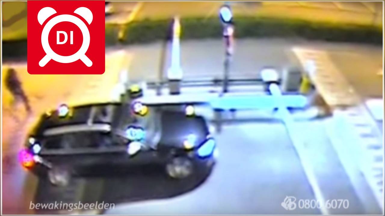 De auto werd doorzeefd met kogels.