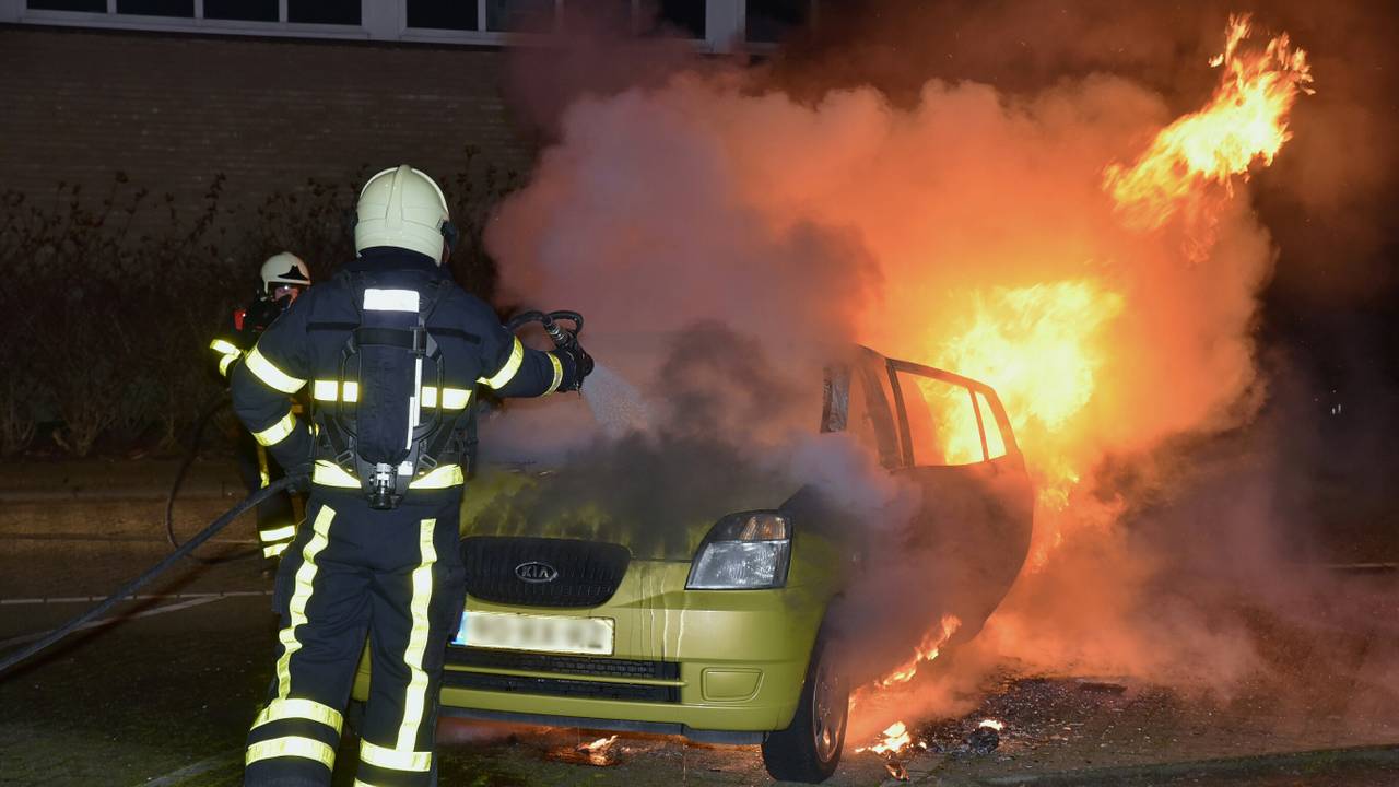 Autobrand in Berkel-Enschot (Foto: Jules Vorselaars/JV Media)
