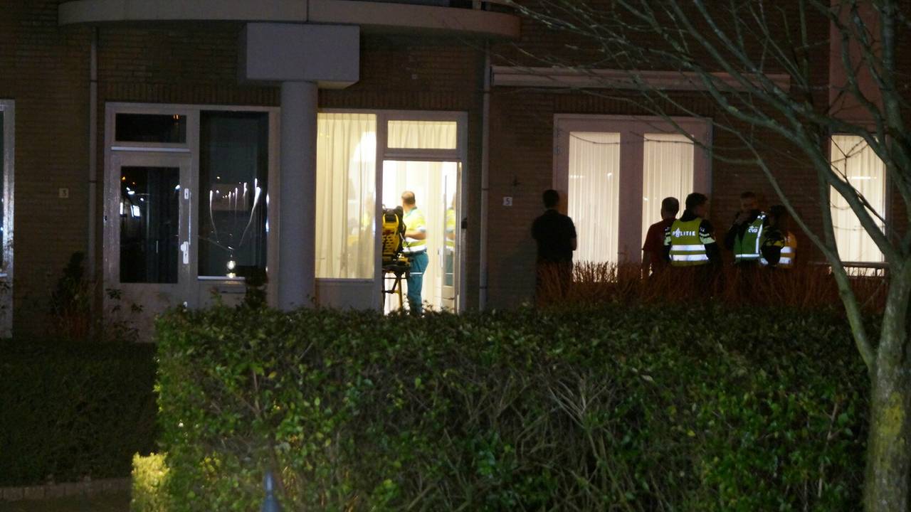 Hulpinstanties in actie na de steekpartij (foto: Persbureau Midden-Brabant).