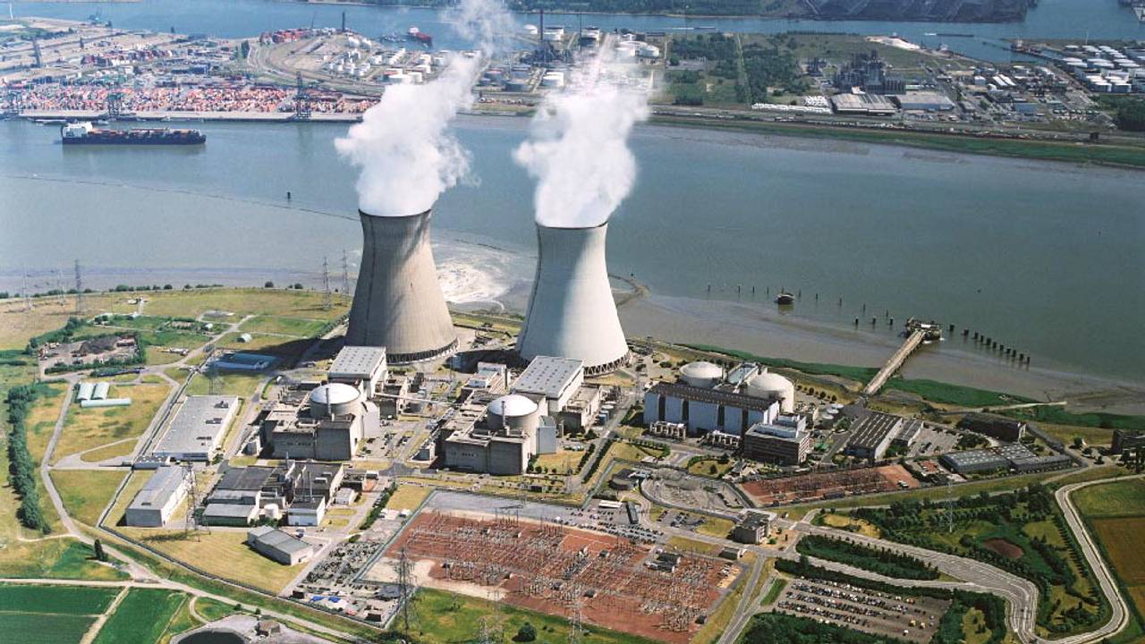 De kerncentrale in Doel (foto: Electrabel)