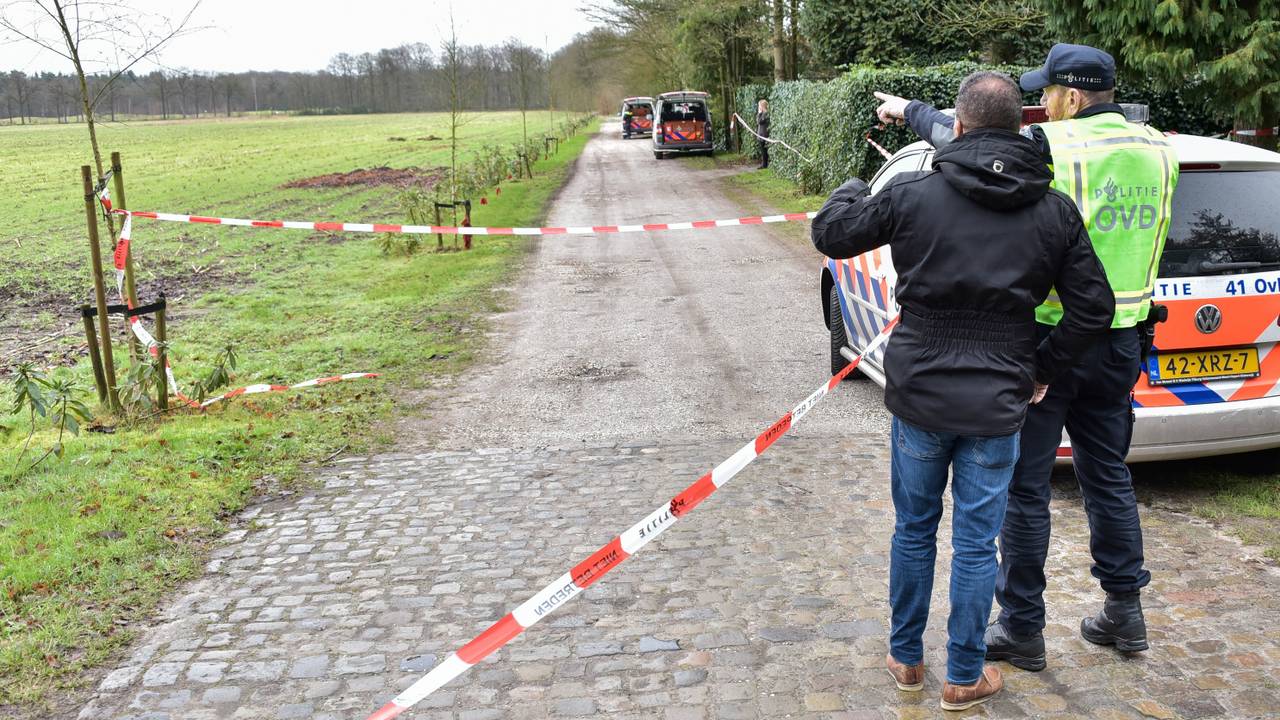 Lichaam gevonden op een akker in Esbeek. (archieffoto)