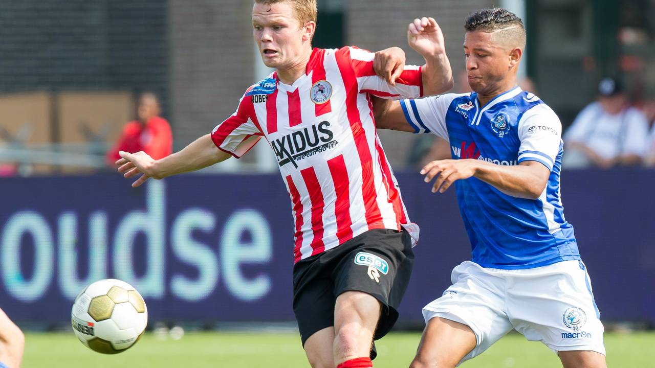 Pieter Langedijk (links) spelend voor Sparta (foto: VI Images)