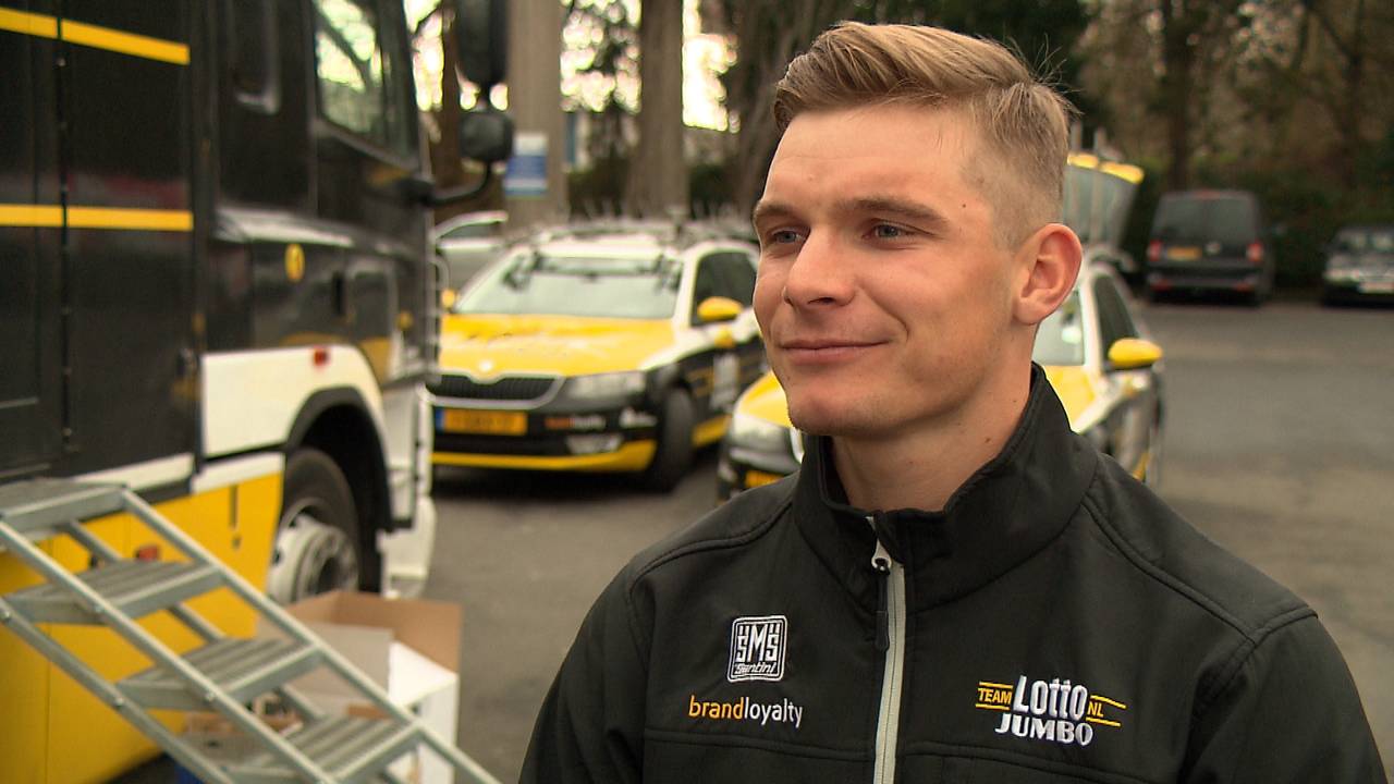 Moreno Hofland sprintte naar een vioerde plek in de eerste etappe van de Ronde van Italië