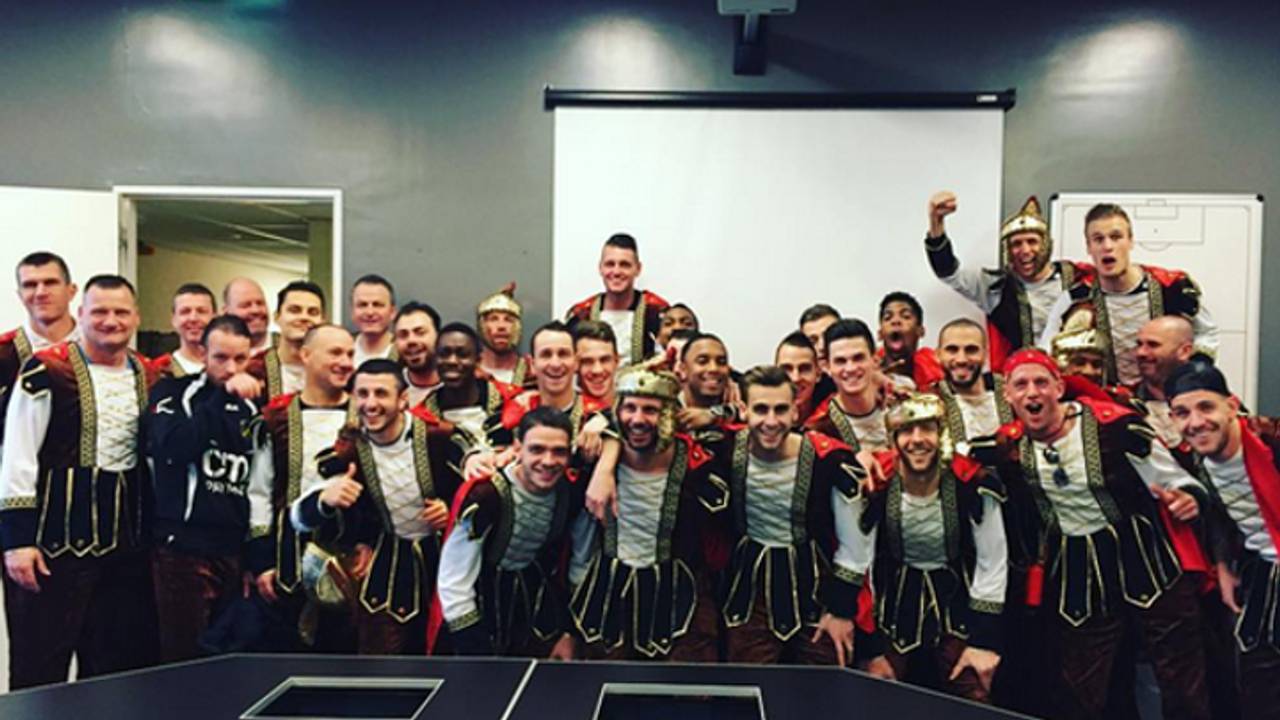 De spelers van NAC Breda vieren maandag samen carnaval (Foto: Instagram NAC)